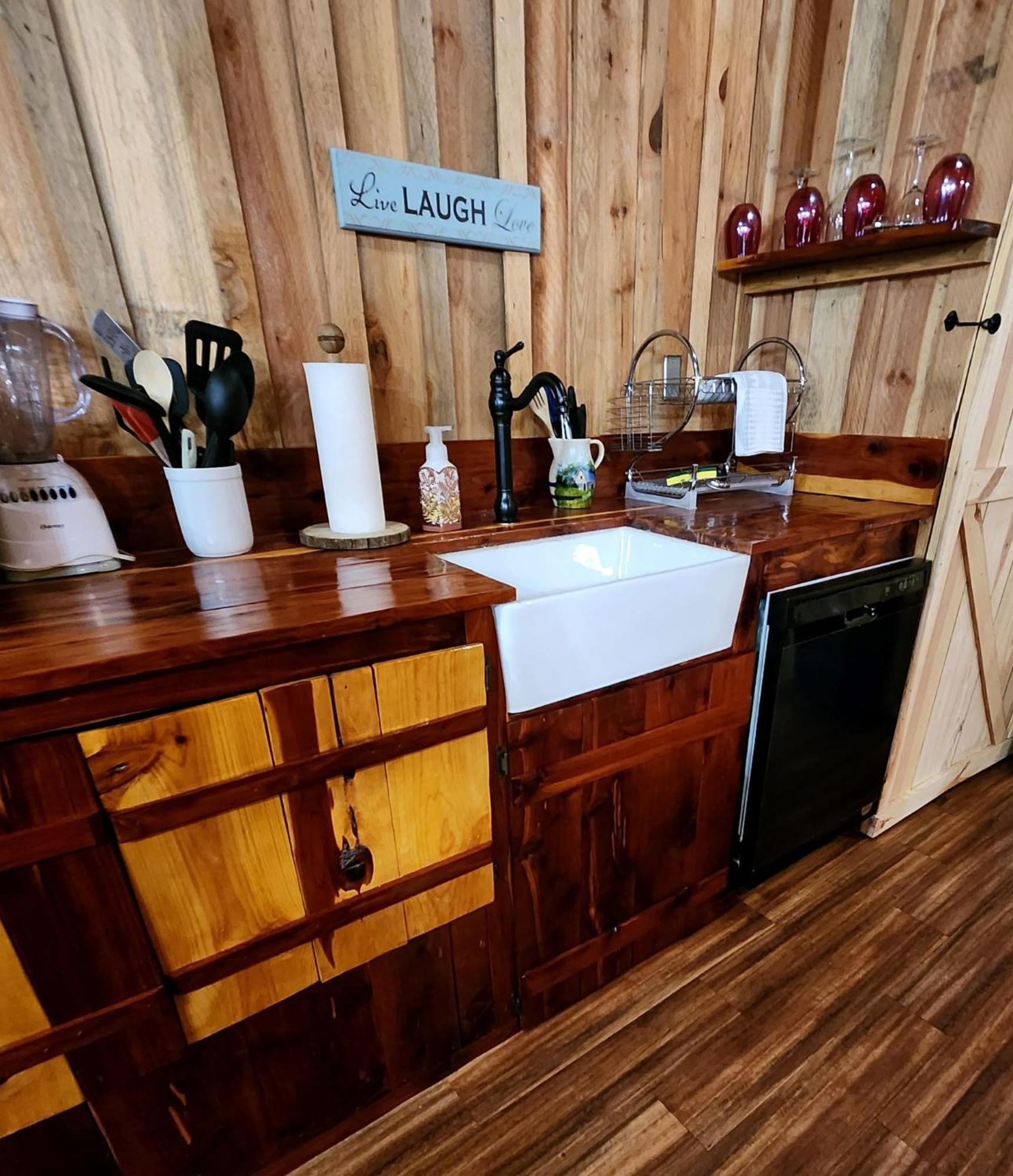 Unique Country Cabin Meets Farmhouse Modern!!! Mena Esterno foto