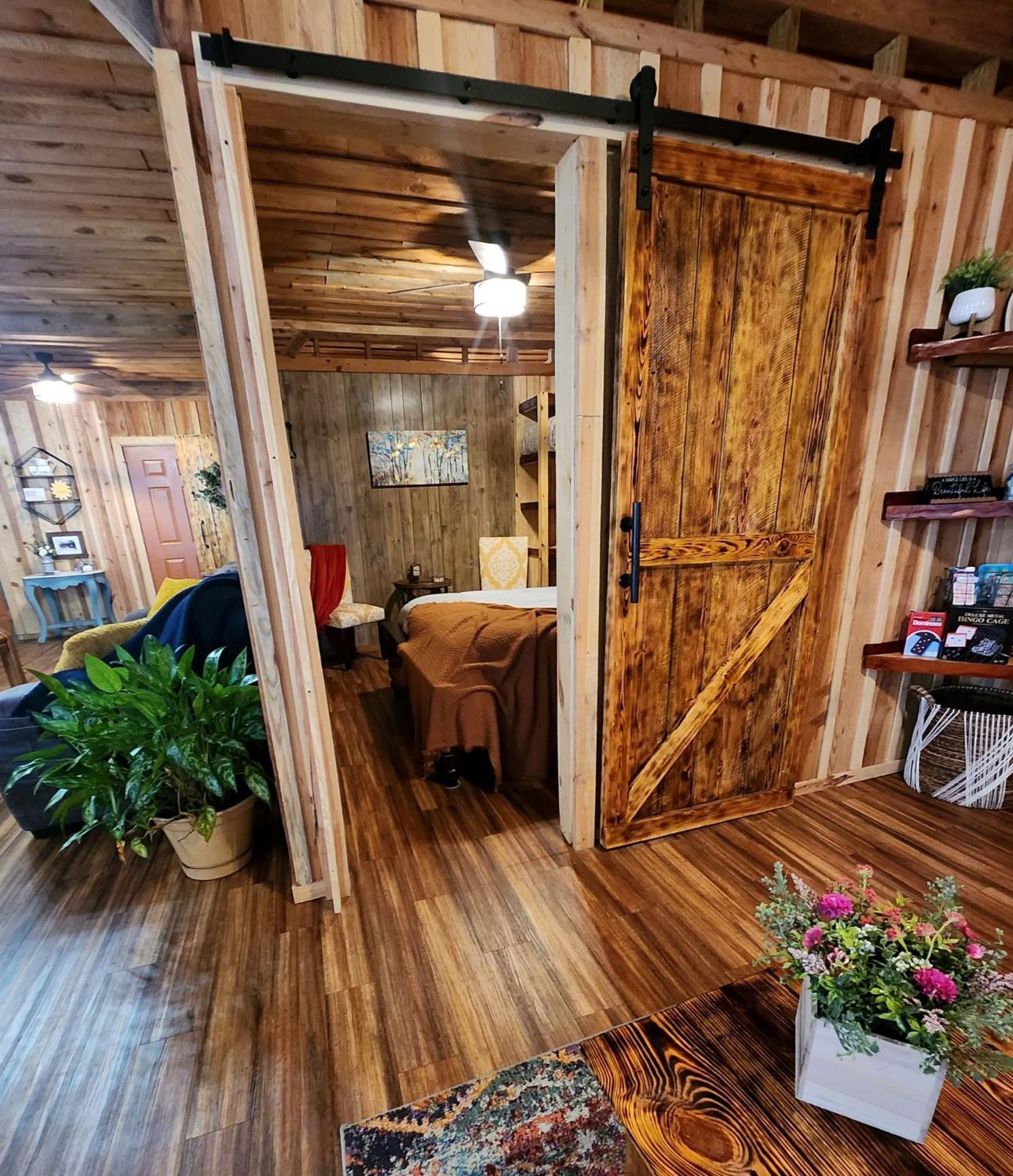 Unique Country Cabin Meets Farmhouse Modern!!! Mena Esterno foto