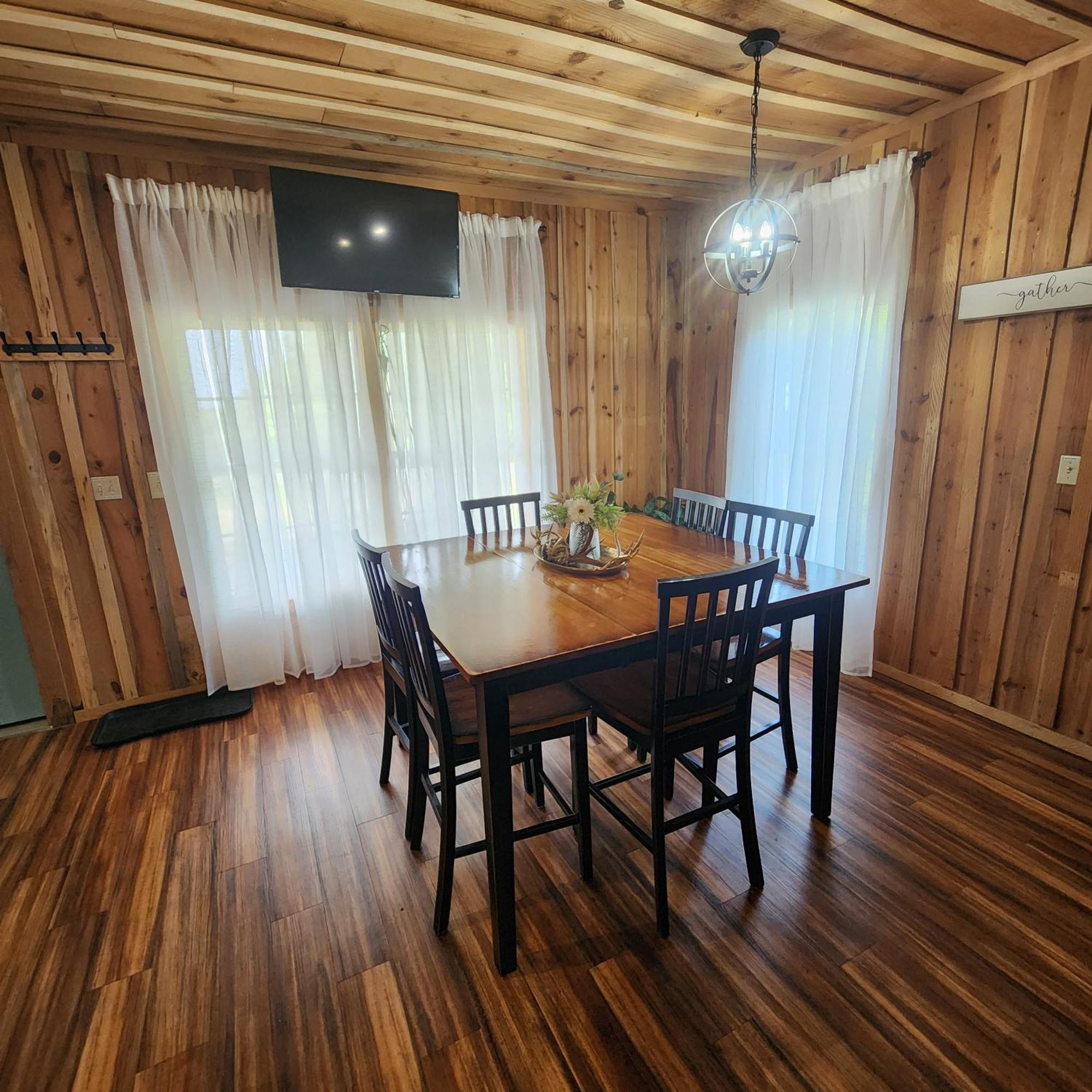 Unique Country Cabin Meets Farmhouse Modern!!! Mena Esterno foto