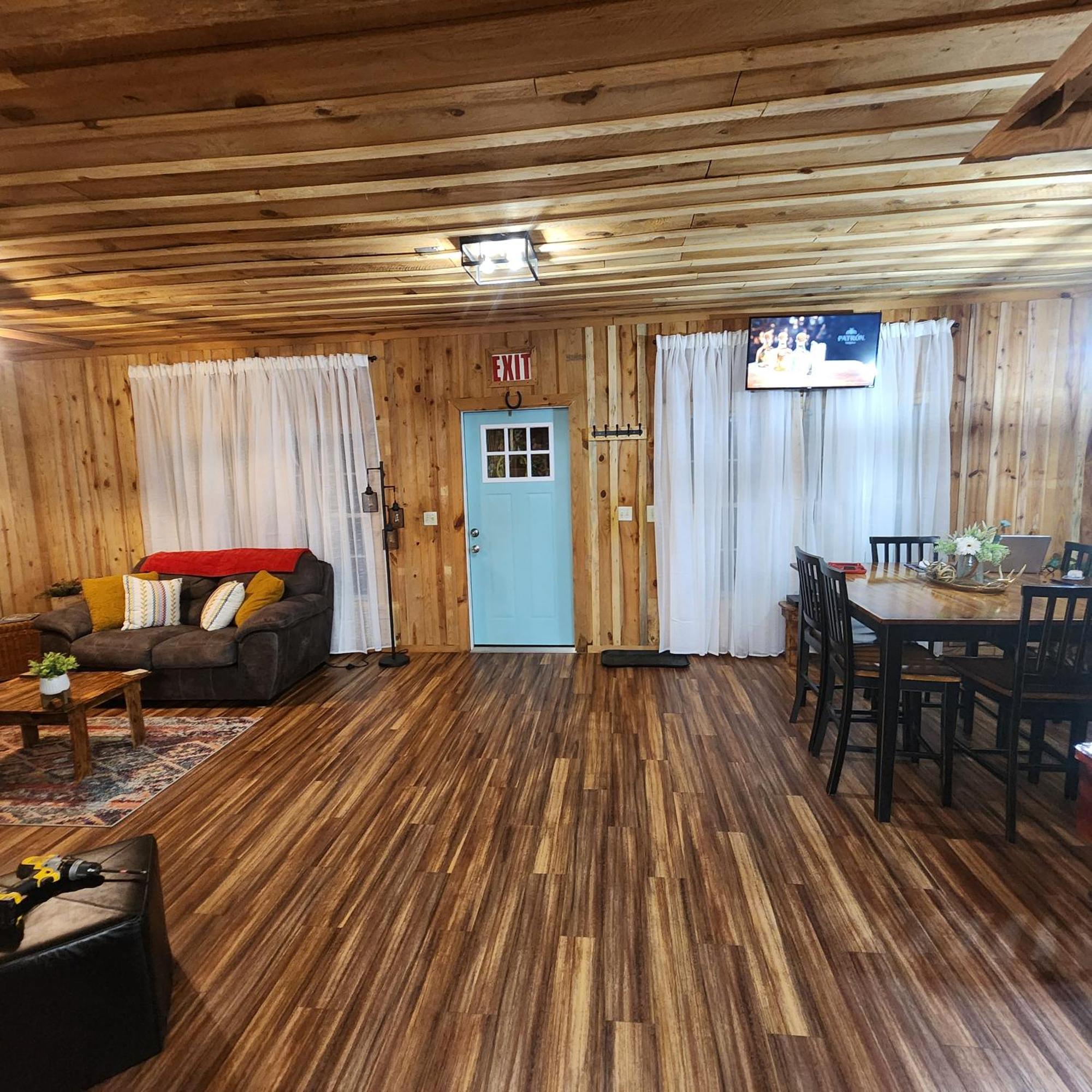Unique Country Cabin Meets Farmhouse Modern!!! Mena Esterno foto